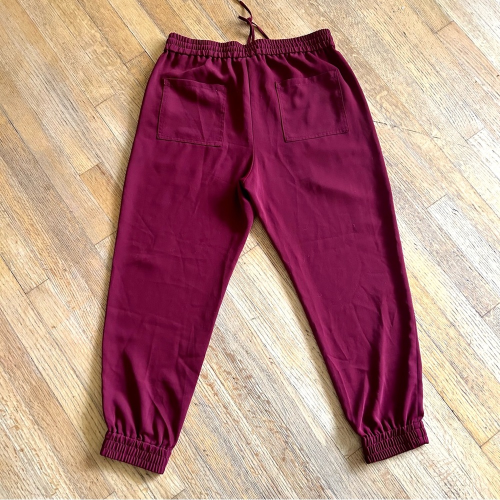 Ann Taylor Burgundy Wine Maroon Elastic Waist Pockets Dress Jogger Pants, size M - Picture 9 of 9